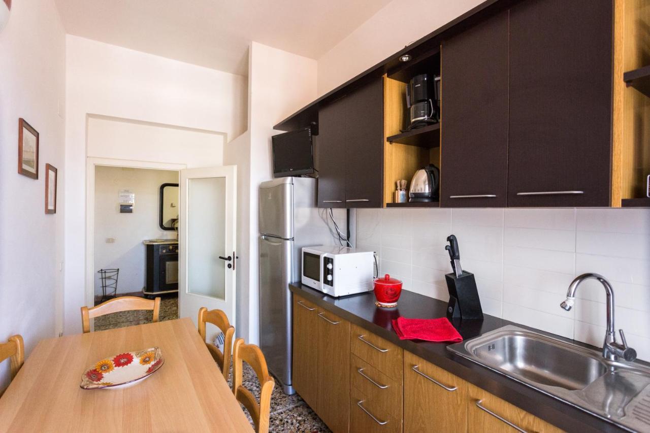 Casa Laura Follonica Apartment Bagian luar foto